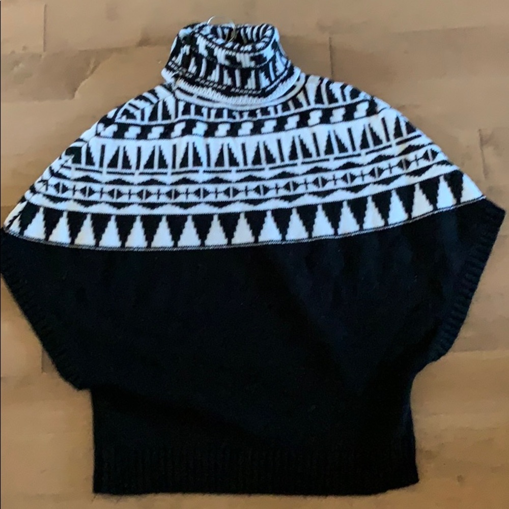 Fun sweater - Picture 2 of 4